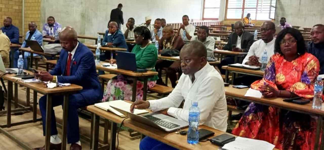 Conceration CIFOR : Le bois à l'ordre du jour